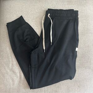 Vuori Performance Joggers size S